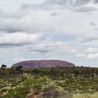 ホテルを出て少し歩くとこの景色。