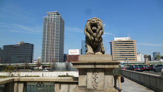 欧州をイメージする橋。