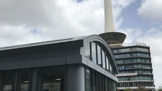 JR駅前のタワー