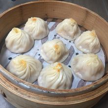 蟹味噌入り小籠包