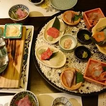 夕食　ふんだんな海の幸　おいしかった