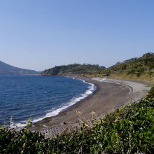 海岸も続く