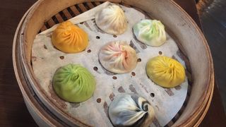 彩色小籠包！