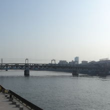 隅田川と東武・スカイツリーラインとスカイツリー