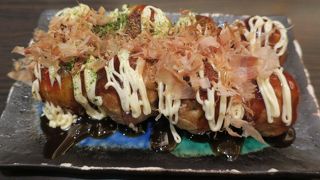 神戸空港でおいしいたこ焼きを食べることができました