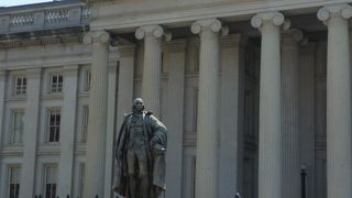 白い大統領官邸