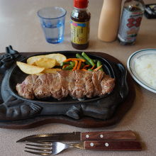 200gのランチステーキ