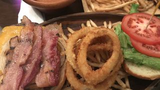 夜遅くまでOPENしていて便利！雰囲気◎です！