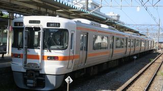 小田急からの直通特急も走ります