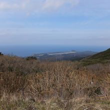 駐車場から、空港。