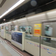 シンプルな車体です