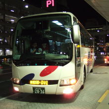 羽田空港～新横浜のリムジンバス