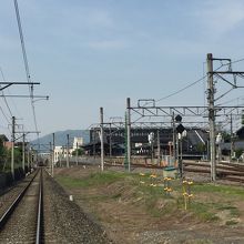 御花畑方面に走り去るSLパレオエクスプレス号