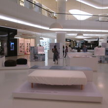 セントラル エンバシー