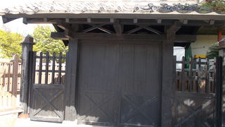 ほぼ当時の姿で残っています。