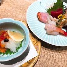 おつまみ料理もある。