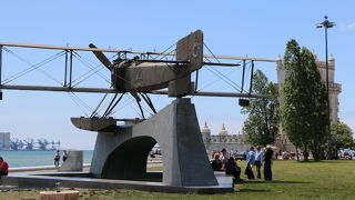 「ベレンの塔」北側に広がる庭園