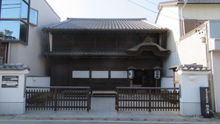 再現された脇本陣です