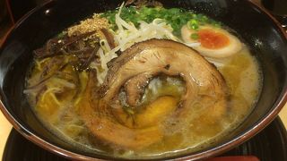 空港内唯一のラーメン屋 