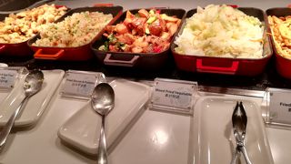 混雑しています