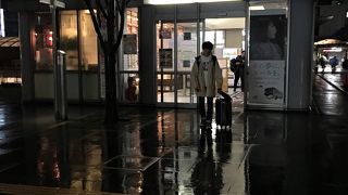 京都駅烏丸口にあります。