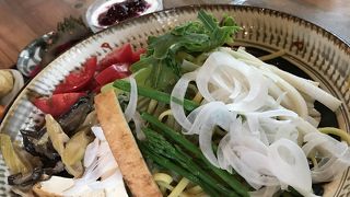 夏は「冷やし沖縄そば」