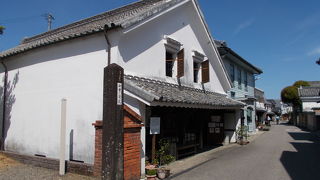 いくつもの酒蔵があります。