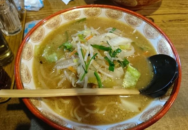 野菜たっぷりらーめん
