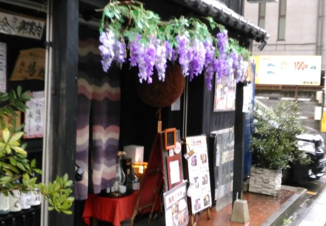 揚げ鯖おろしポン酢定食のおろしは山盛りで鯖とタレの味が絶妙です。