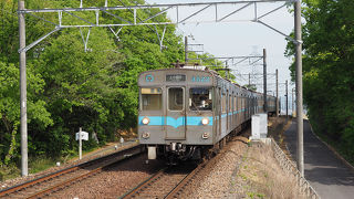 古い車両がいまだに走っている