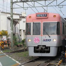久我山駅付近を走る井の頭線