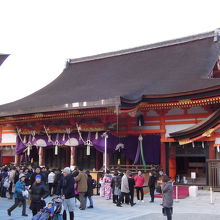 大にぎわいの境内