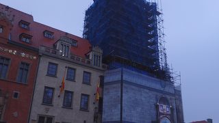 旧市庁舎塔は９時のオープンと同時に塔上に登ると、ほぼ貸し切り状態