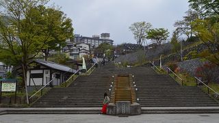 伊香保と言ったら、この石段でしょう！