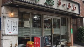 男風情を感じるお店です