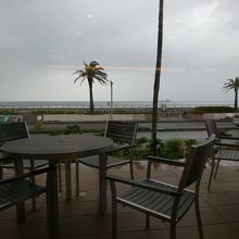 レストランからの眺めですが、お風呂からも同じ海を見ることが出