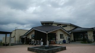 炭酸泉と海水のお風呂です。