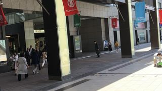 新宿南口からすぐ