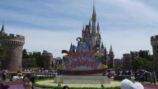 35周年ロゴと一緒に！