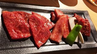 炭火焼肉 吟の牛