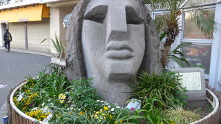 渋谷駅西口を出て右手にある大きな石像「モヤイ像」の写真を撮りに行ってきました!!