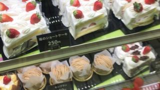 新宿メトロ連絡通路のケーキ屋