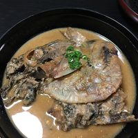 夕食のメイン”鰹のビンタ煮”