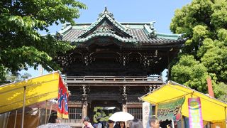 柴又帝釈天の山門