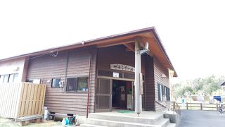 木で作られた湯船