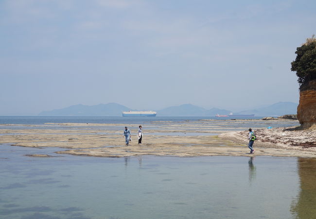 北九州市内とは思えない、透き通った海の景勝地