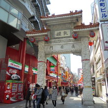 西安門。この辺りは混んでいません