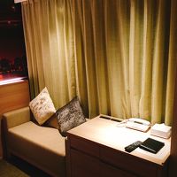 パソコン仕事には向かないテーブル