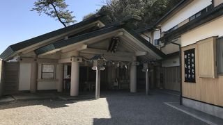 二見興玉神社：夫婦岩と共に