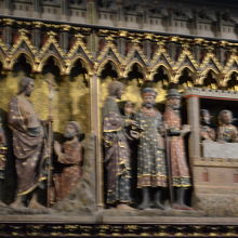 祭壇側面の装飾です。